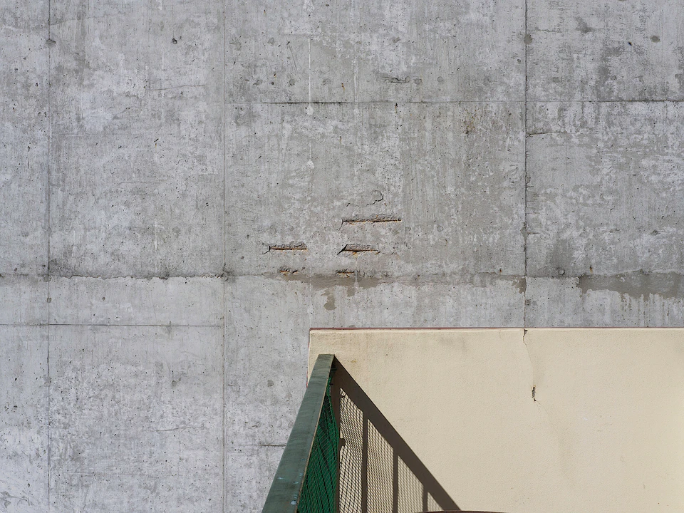 Color — photograph 35 of 73