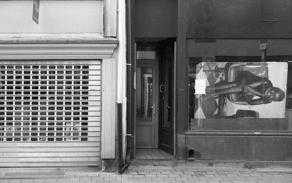 Black & White — photograph 32 of 44